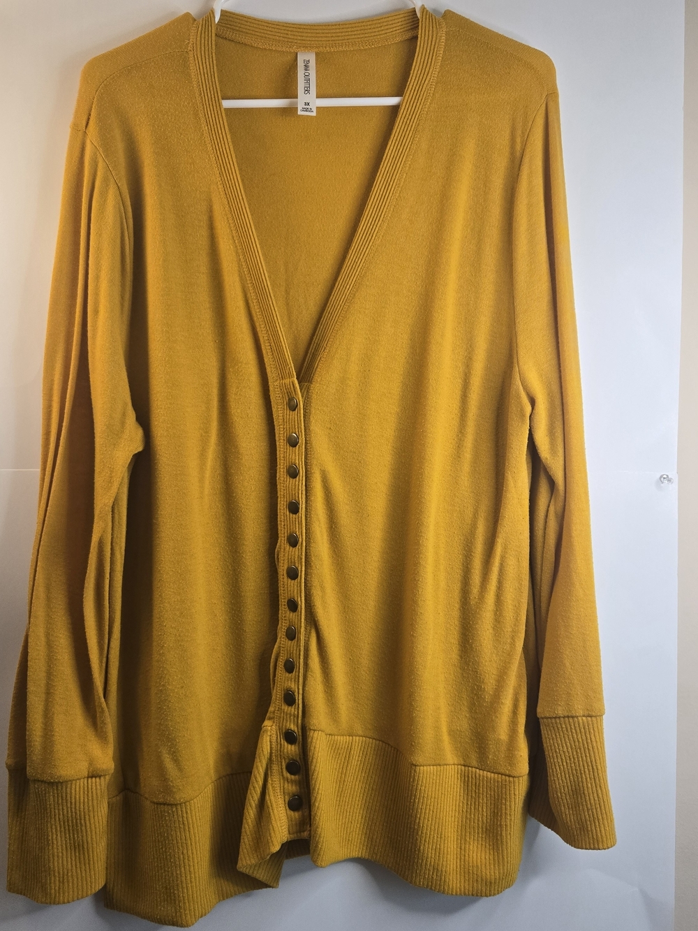 Zenana Outfitters Mustard Yellow Button-Front V-Neck Cardigan Sz 3X